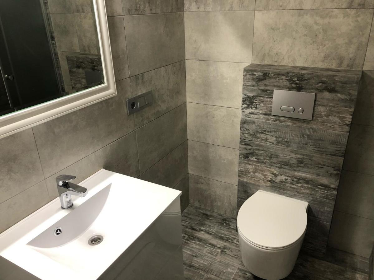 Gil Apartments, Volodimirskaja 90.246 - Majetok Bozdosh Uzjhorod Eksteriør billede